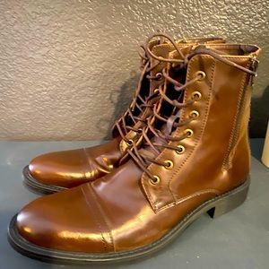 Like New Kenneth Cole U listed boots(size:10)
